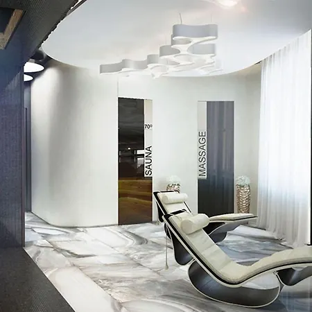 Royal Tower Vip Smart 4 * קייב
